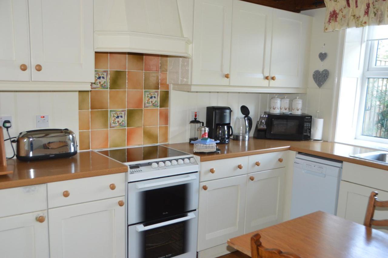 Middlehead Cottages Пикъринг Екстериор снимка