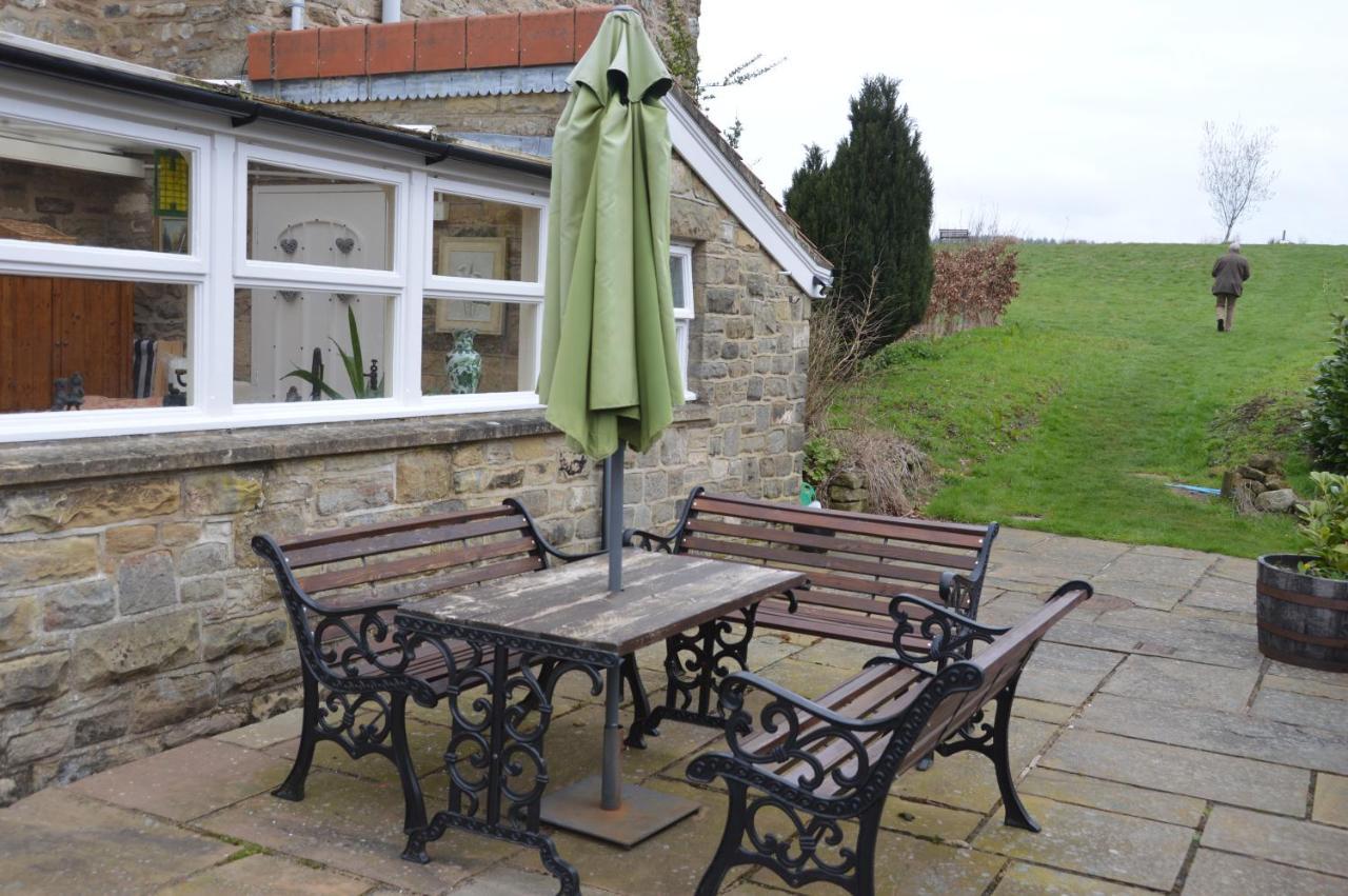 Middlehead Cottages Пикъринг Екстериор снимка